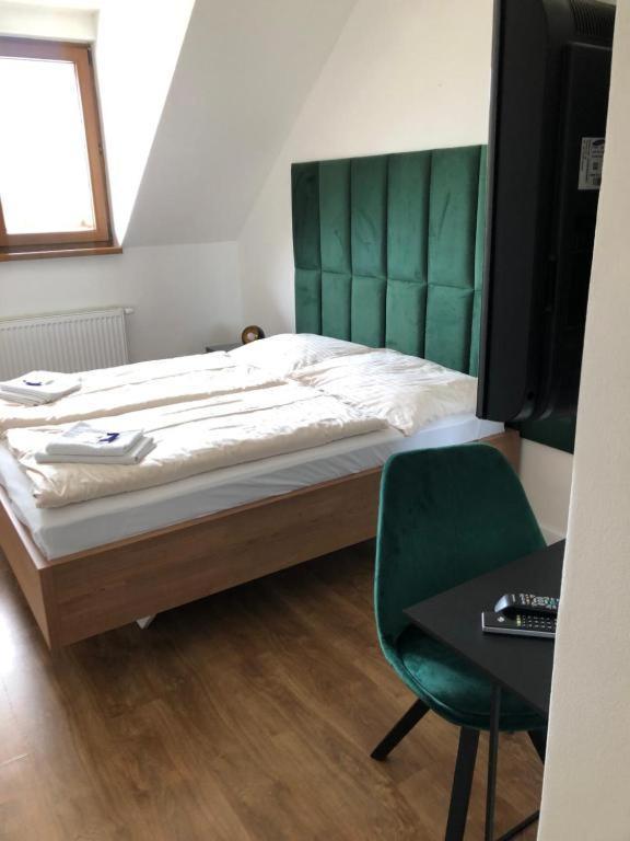 Penzion U Vinara Velky Krtis Extérieur photo
